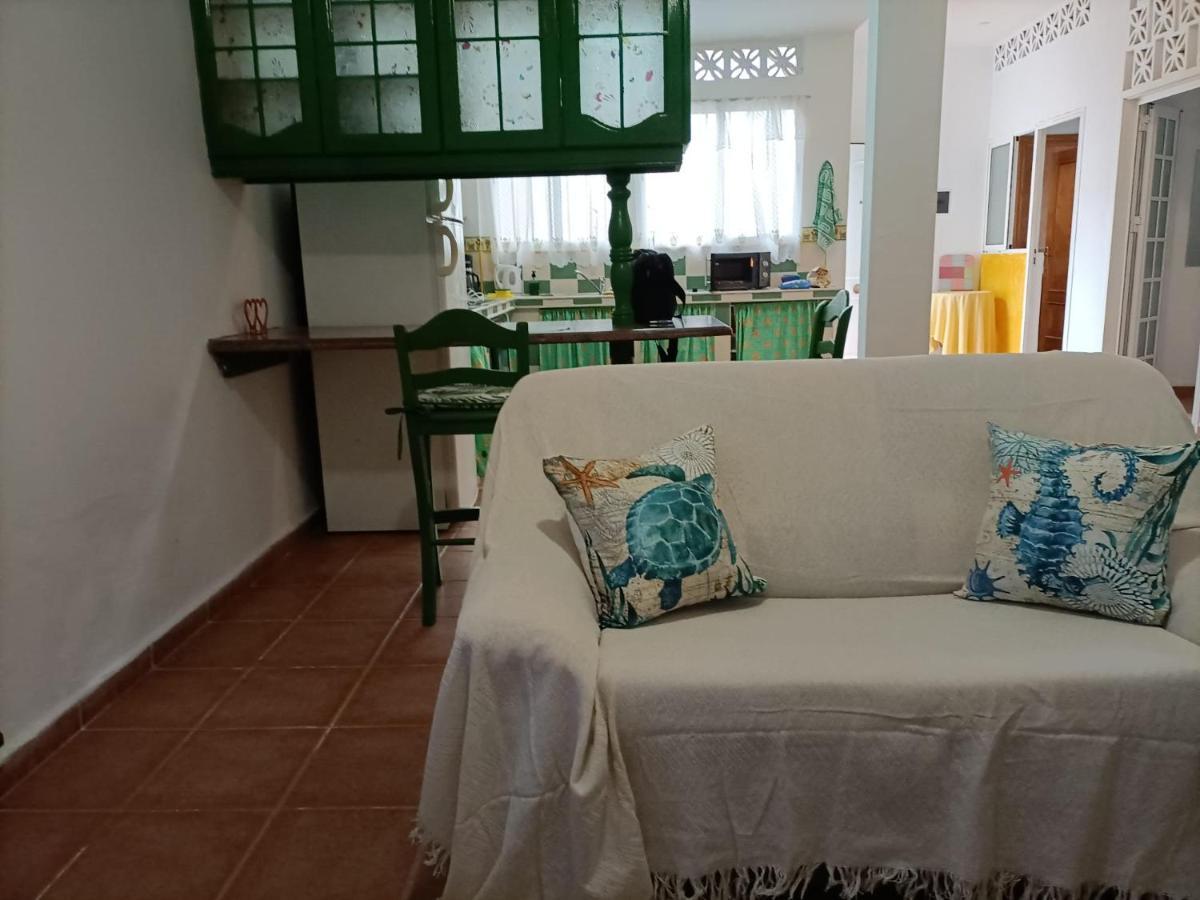 Habitacion Matrimonial En Un Bajo Bano Compartido Areas Compartidas Abades  Extérieur photo