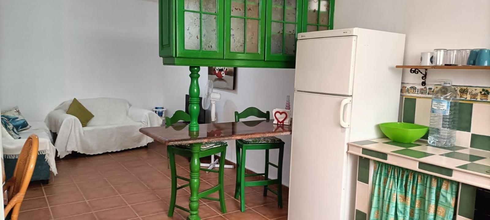 Habitacion Matrimonial En Un Bajo Bano Compartido Areas Compartidas Abades  Extérieur photo